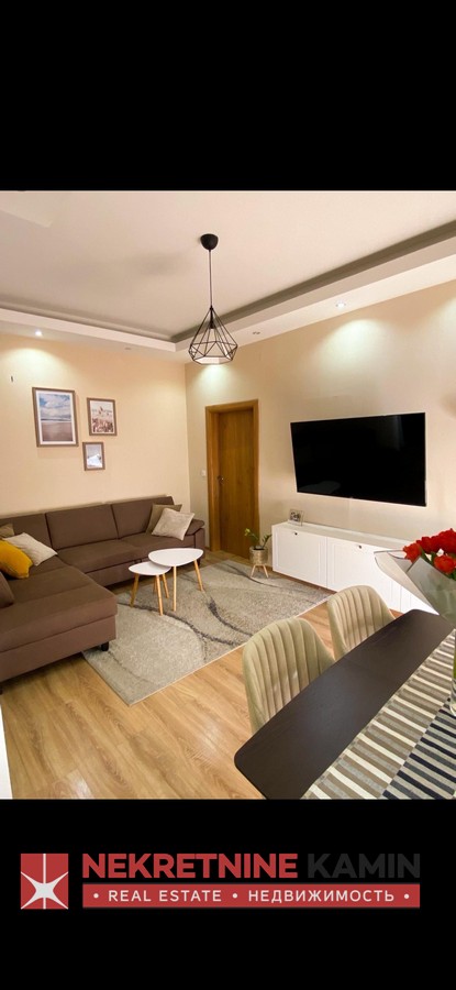 Izdaje se renoviran dvosoban stan kod Old Bakery-a, Budva 